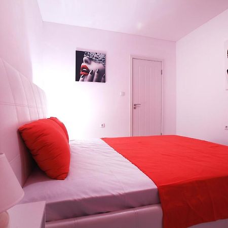 בלצ'יק Modern Delux Apartments In Flowers&Pool Private Complex מראה חיצוני תמונה