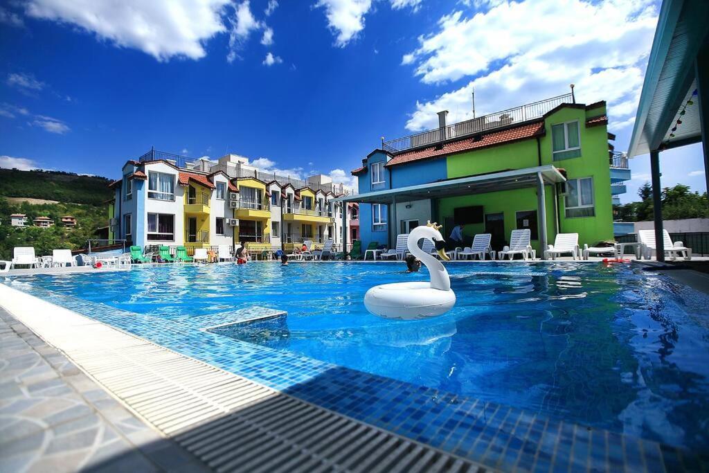 בלצ'יק Modern Delux Apartments In Flowers&Pool Private Complex מראה חיצוני תמונה