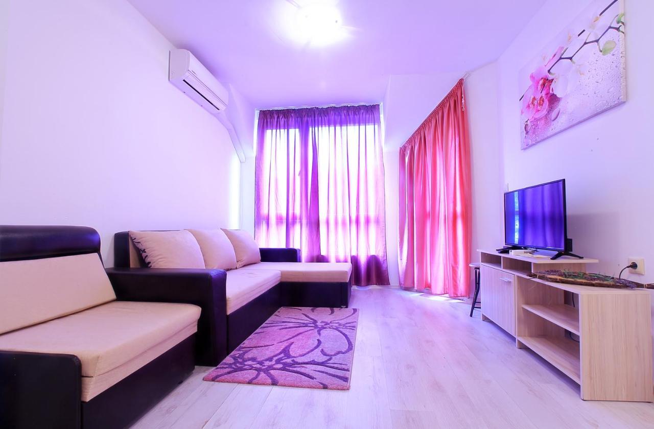 בלצ'יק Modern Delux Apartments In Flowers&Pool Private Complex מראה חיצוני תמונה