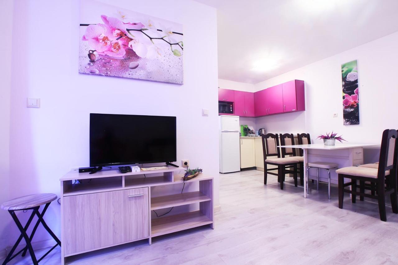 בלצ'יק Modern Delux Apartments In Flowers&Pool Private Complex מראה חיצוני תמונה