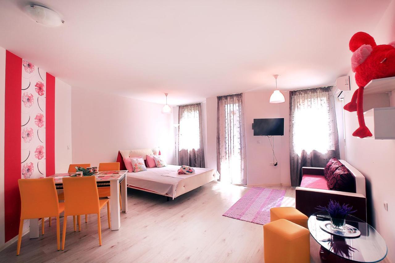 בלצ'יק Modern Delux Apartments In Flowers&Pool Private Complex מראה חיצוני תמונה